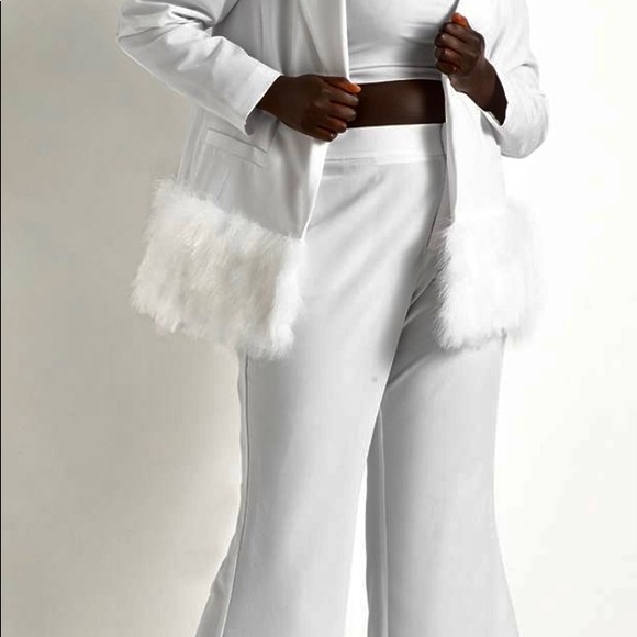 Eloquii Limited Edition Winter White Pantsuit. Party Ready. Sold out everywhere! - Picture 5 of 5